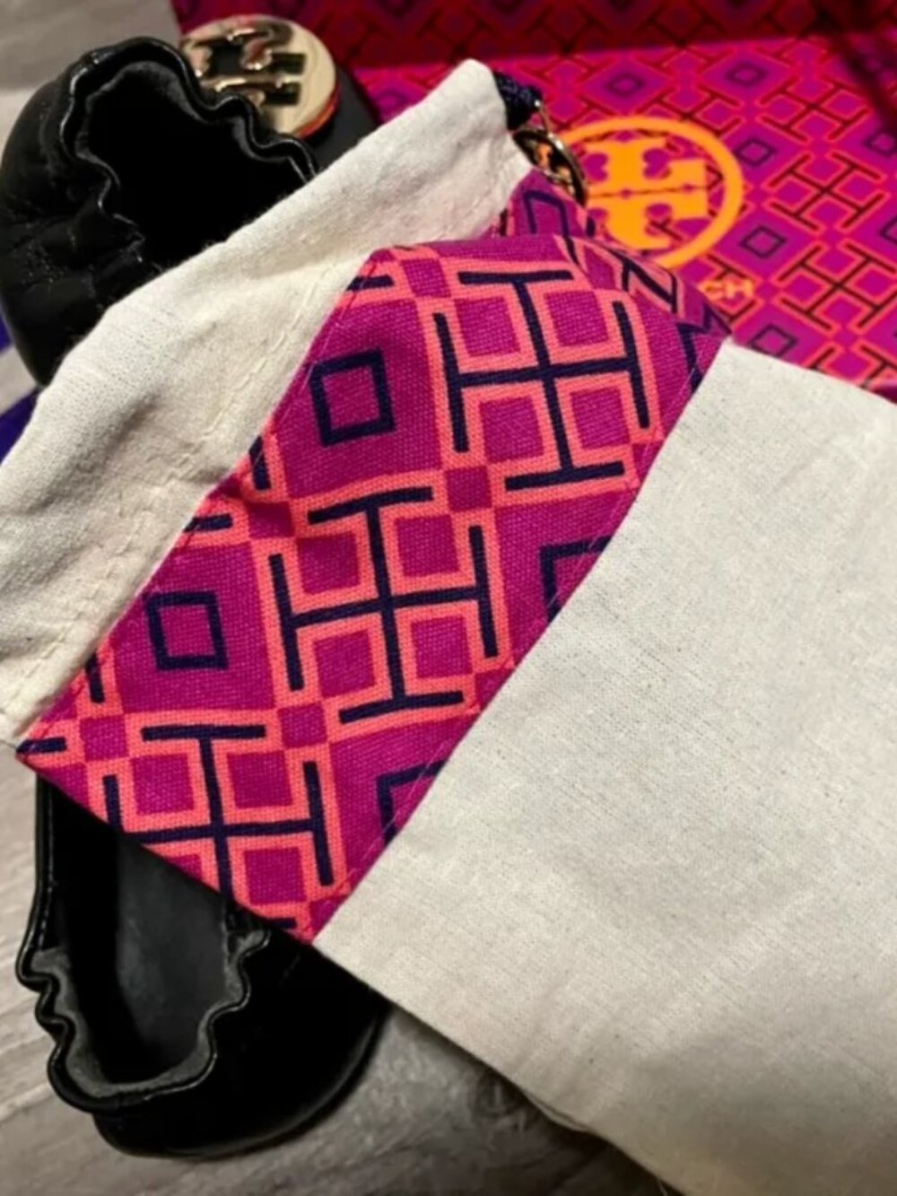 TORY BURCH Large Dust Bag Drawstring Protector Bag H = 20" W = 21" .